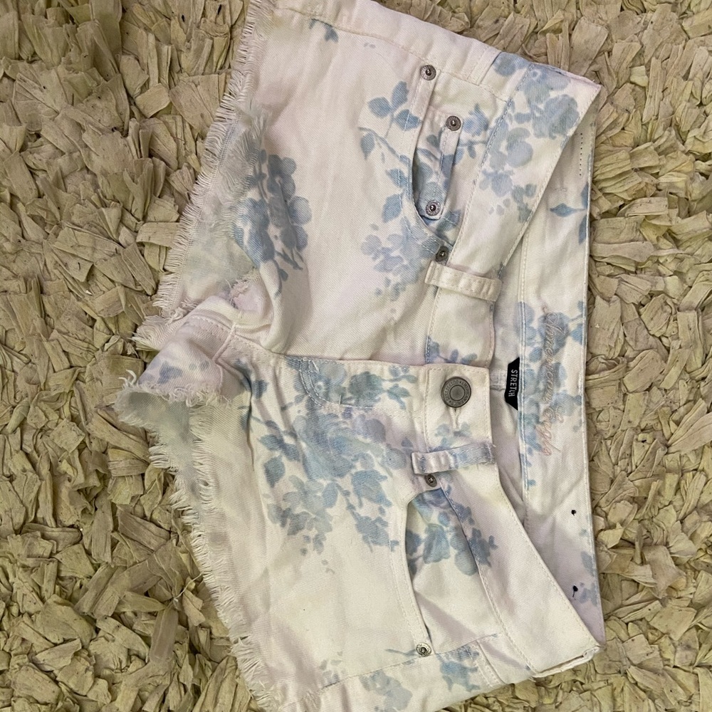 American Eagle Floral Shorts